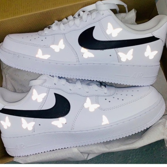 Butterfly Custom Air Force 1’s - Picture 5 of 9